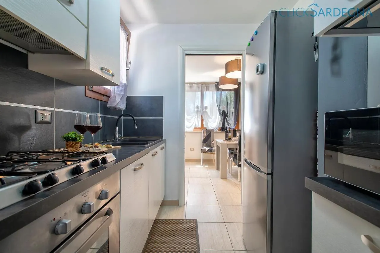 Clicksardegna Villa Brionis Sea View, 7 Bedrooms, 5 Bathrooms And 3 Kitchens Alghero