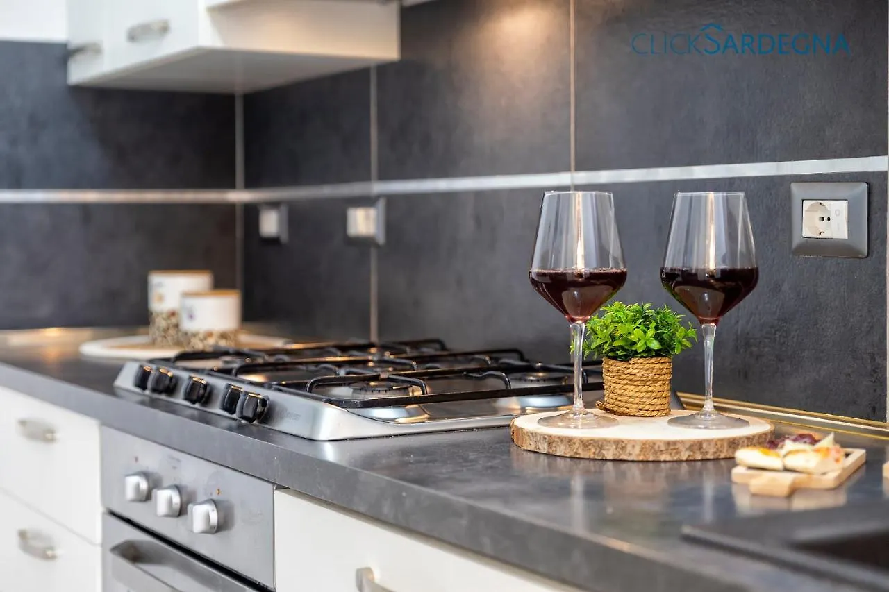 Clicksardegna Villa Brionis Sea View, 7 Bedrooms, 5 Bathrooms And 3 Kitchens Alghero Italia