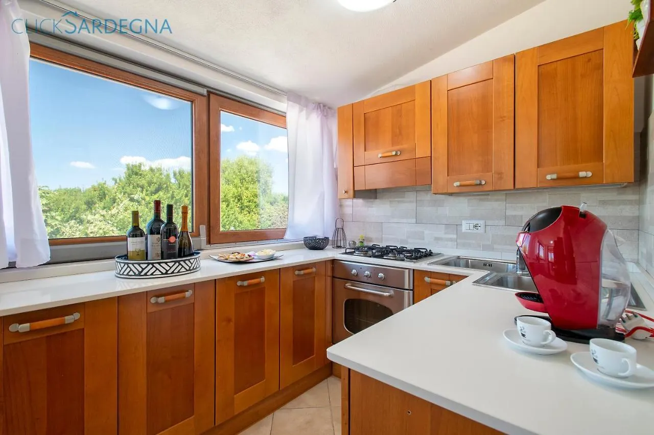 Clicksardegna Villa Brionis Sea View, 7 Bedrooms, 5 Bathrooms And 3 Kitchens Alghero