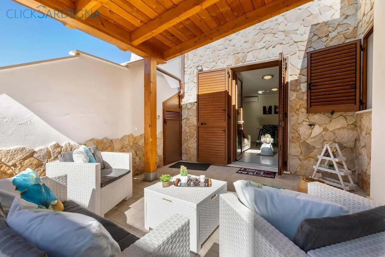 Clicksardegna Villa Brionis Sea View, 7 Bedrooms, 5 Bathrooms And 3 Kitchens Alghero