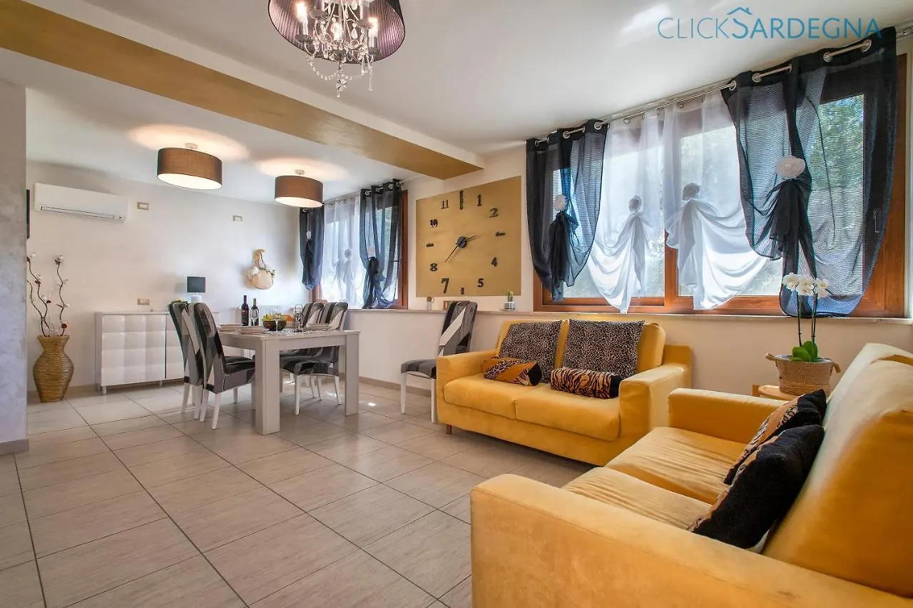 Clicksardegna Villa Brionis Sea View, 7 Bedrooms, 5 Bathrooms And 3 Kitchens Alghero