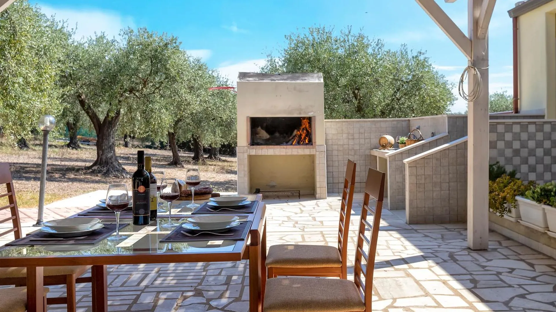 Clicksardegna Villa Brionis Sea View, 7 Bedrooms, 5 Bathrooms And 3 Kitchens Alghero 0*,  Italia